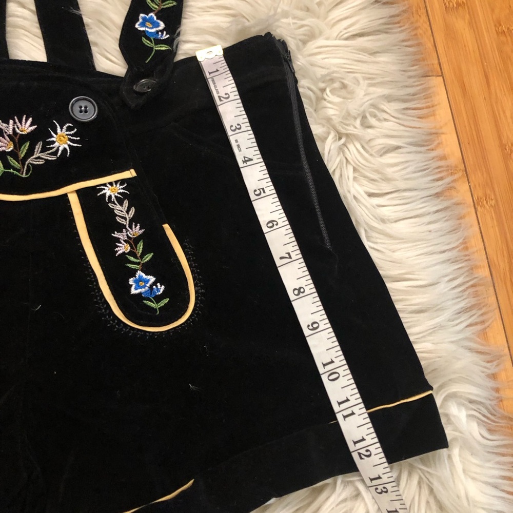 German Bavarian Lederhosen Oktoberfest Halloween Costume Black Velvet Romper M - Picture 12 of 13